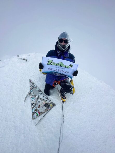 ZeoDeo on the top of eirope. one of Zeodeo team member on the top of Elbrus